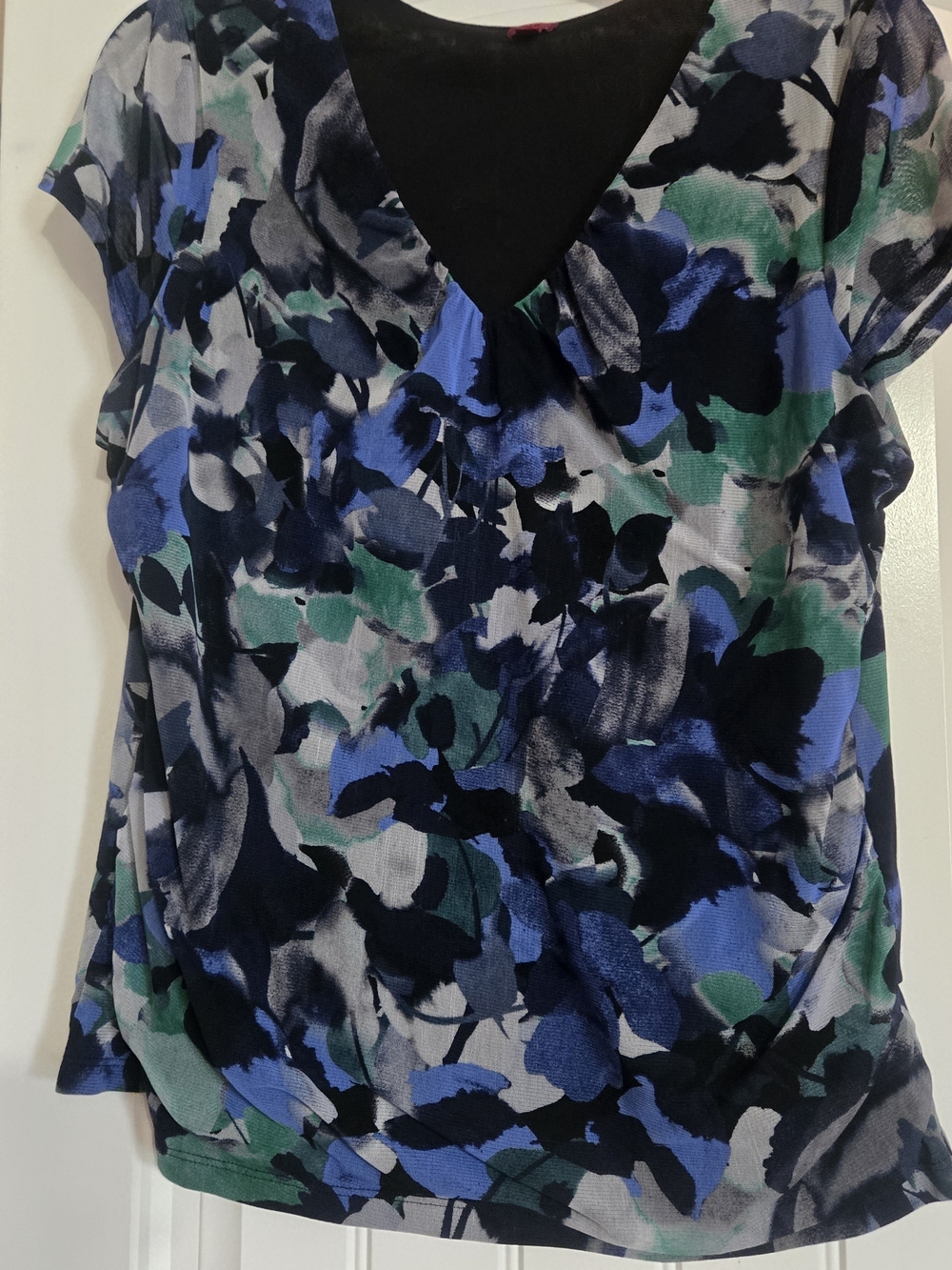212 Collection Blue Green Abstract V-Neck Blouse